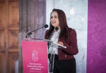 Gladyz Butanda entrega escrituras a 300 familias morelianas