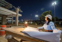 Continúan jornadas nocturnas en construcción del teleférico para contener tráfico: Gladyz Butanda