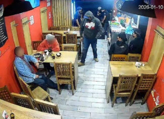 Asalto armado en taquería de Puebla deja un cliente muerto; delincuentes huyeron impunemente