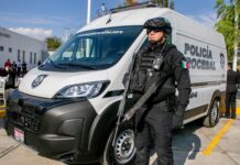 Refuerza Michoacán seguridad penitenciaria con entrega de unidades de traslado a penales