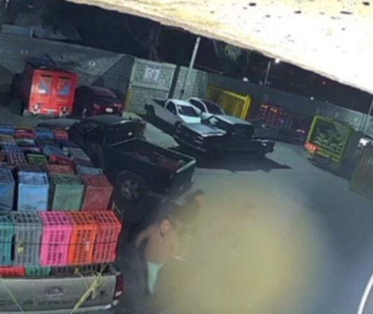 Tragedia en León: muere niño de dos años tras ser atropellado por su tío en la Central de Abastos