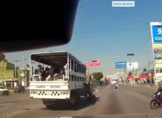 Tragedia en Ecatepec: camión de la Guardia Nacional arrolla motocicleta; hay un muerto