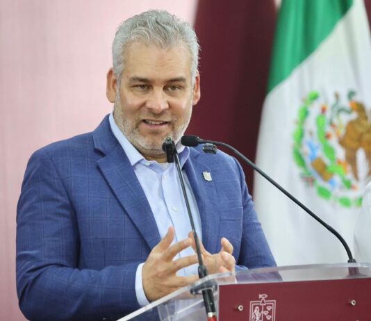 Michoacán cuenta con más de 570 mil vacunas contra el sarampión; niños de 6 meses a 12 años son prioridad: Bedolla