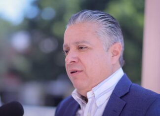 Internet gratuito para todos; 12,500 estudiantes se registran el primer día al programa DATA: Luis Navarro