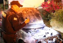 Incendian camioneta en la colonia Lomas de Morelia