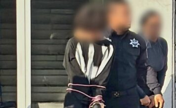 Alumno asesina a dos maestras en preparatoria de Lázaro Cárdenas; fue detenido