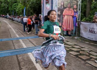 Joven rarámuri representará a México en maratón femenino de Japón