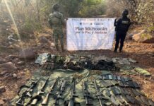 En La Huacana, fuerzas estatales y federales aseguran siete fusiles y equipo táctico