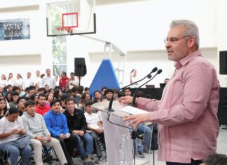 Que ningún estudiante se quede sin internet gratis; en Apatzingán, Bedolla invita a registrarse al Programa Data