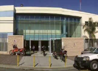 Alertan en la Facultad de Psicología de la Michoacana por robo de celulares con falso técnico