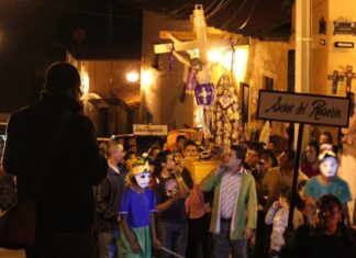 La histórica Procesión de los Cristos te espera en Tlalpujahua