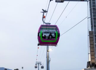 El teleférico de Uruapan, un modelo de transporte inclusivo y gratuito para personas con discapacidad: Bedolla