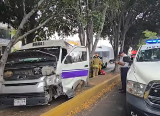 Choque entre combi y taxi deja cuatro lesionados en Morelia
