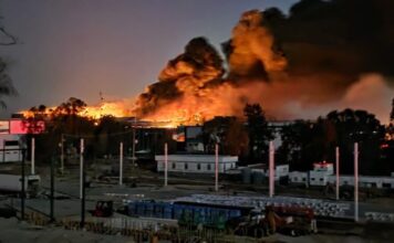 Fuerte incendio consume planta de Bachoco en Lagos de Moreno, Jalisco