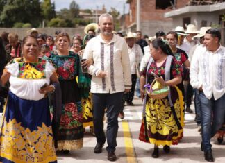 Comunidades indígenas con autogobierno ya cuentan con 22 Centros Libre: Bedolla