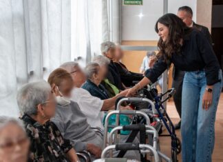 Con Jalo por las Mamás, más de 2 mil pañales garantizan bienestar a personas adultas mayores