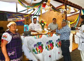 ¡Para chuparse los dedos! Llega el segundo tiempo de las cocineras tradicionales al Jalo Futbolero