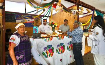¡Para chuparse los dedos! Llega el segundo tiempo de las cocineras tradicionales al Jalo Futbolero