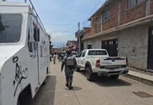 Presunto asaltante resulta gravemente herido al caer de una azotea durante persecución en Morelia