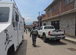 Presunto asaltante resulta gravemente herido al caer de una azotea durante persecución en Morelia