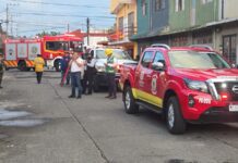 Protección Civil atiende afectaciones por apagón en la colonia Primo Tapia tras fuerte lluvia