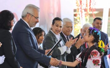 Certeza al magisterio y becas a 848 mil alumnos logran cuarto año completo de clases: Bedolla