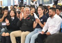 Ciclo escolar 2026-2027 llegará con internet gratuito para estudiantes, a través de D4TA: Bedolla