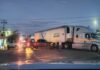 Continúan bloqueos en la carretera Uruapan–Los Reyes por segundo día consecutivo