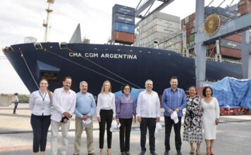 Puerto de Lázaro Cárdenas rompe récord; moviliza 15.5 millones de toneladas en primer semestre: Bedolla
