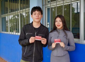 ¡Ya comenzó la entrega de chips D4TA Datos Gratis en prepas de Michoacán!