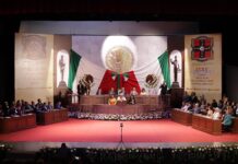 Celebra Bedolla entrega de presea a comunidades mazahuas y destaca el respeto a su autodeterminación