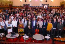 Bedolla y Claudia Curiel impulsan la cultura con entrega de instrumentos a 6 bandas musicales en Pátzcuaro