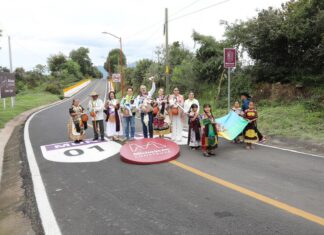 Con reconstrucción de la carretera Coeneo-Zipiajo se garantiza la conectividad de la región: Bedolla