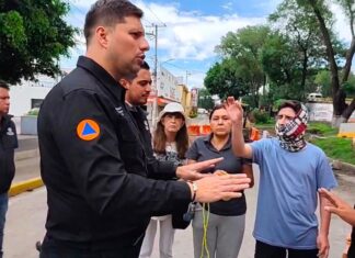 PC Estatal advierte riesgo por maquinaria pesada obstruida por manifestantes en Tres Puentes