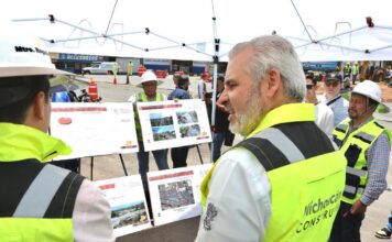 Supervisa Bedolla construcción de primer distribuidor vial “La Rinconada” en Zamora