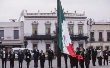 Encabeza Bedolla homenaje a víctimas de los atentados de 2008 en Morelia