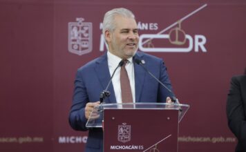 ¡Avanza la educación en Michoacán! Suben cifras de alfabetización y escolaridad: Bedolla