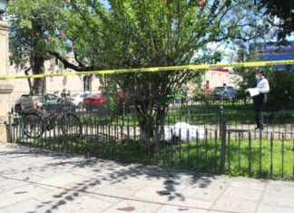 Muere hombre tras sufrir caída frente al Jardín de San Diego, en Morelia