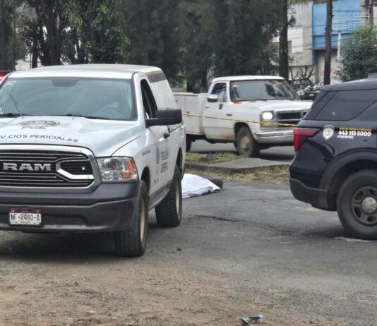 Fallece motociclista tras derrapar sobre el libramiento norte de Morelia