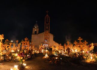 Desfiles, ferias y altares, prepárate para vivir la Noche de Muertos en Michoacán