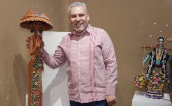 Destaca Bedolla consolidación de la Feria de la Catrina, al pasar de 20 a 260 artesanos